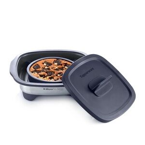 Tupperware MicroPro Series Grill with Dark Blue Lid